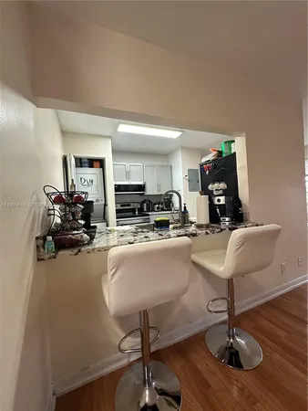 $2,400 | 8657 Southwest 5th Street, Unit 205, Pembroke Pines, FL 33025