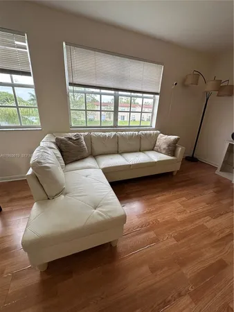 $2,400 | 8657 Southwest 5th Street, Unit 205, Pembroke Pines, FL 33025