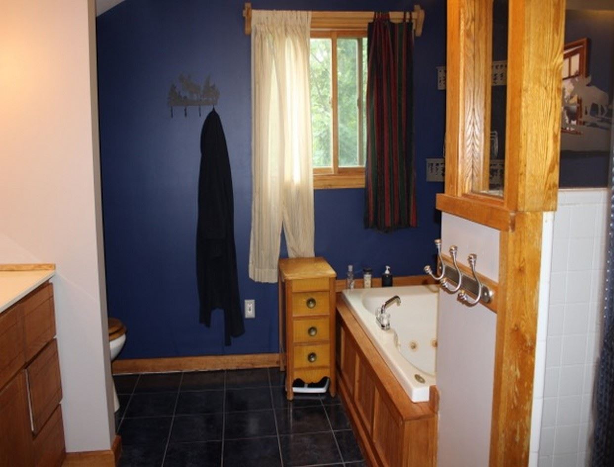 2964 South 47 1/4 Road Cadillac, MI 49601 - Photo 13 of 44 1819871-12.JPG