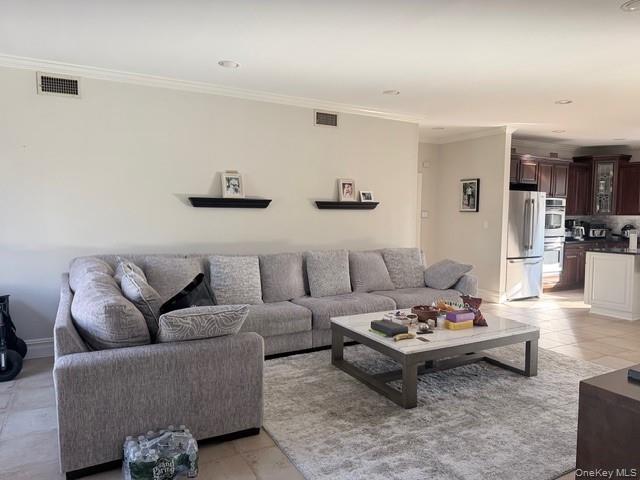 316 Roxbury Road South Garden City, NY 11530 - Photo 3 of 20