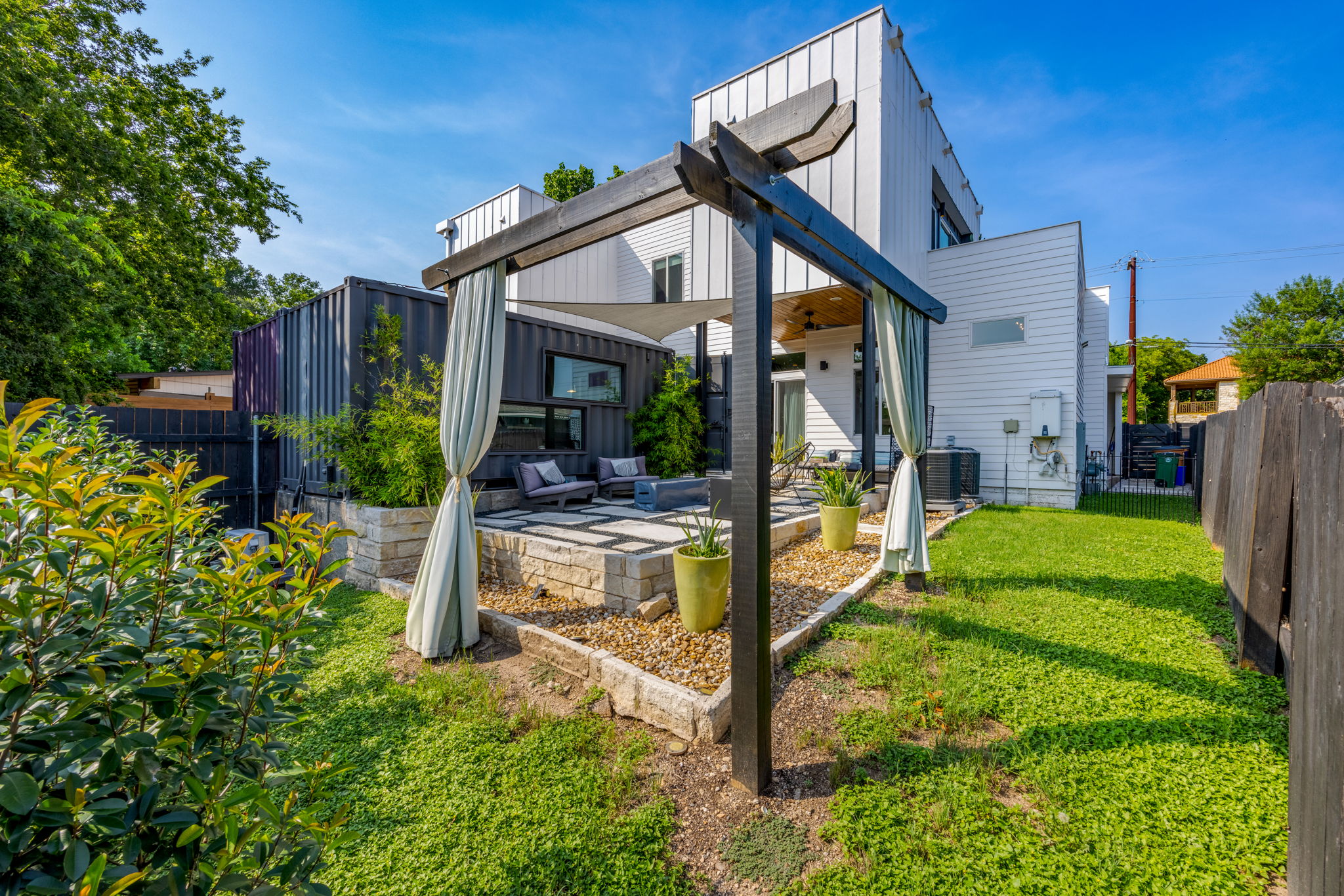 2203 East 51st Street, Unit A Austin, TX 78723 - Photo 4 of 25