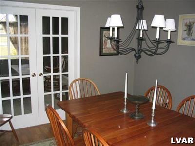 3805 Best Station Road Slatington, PA 18080 - Photo 6 of 11 Dining room