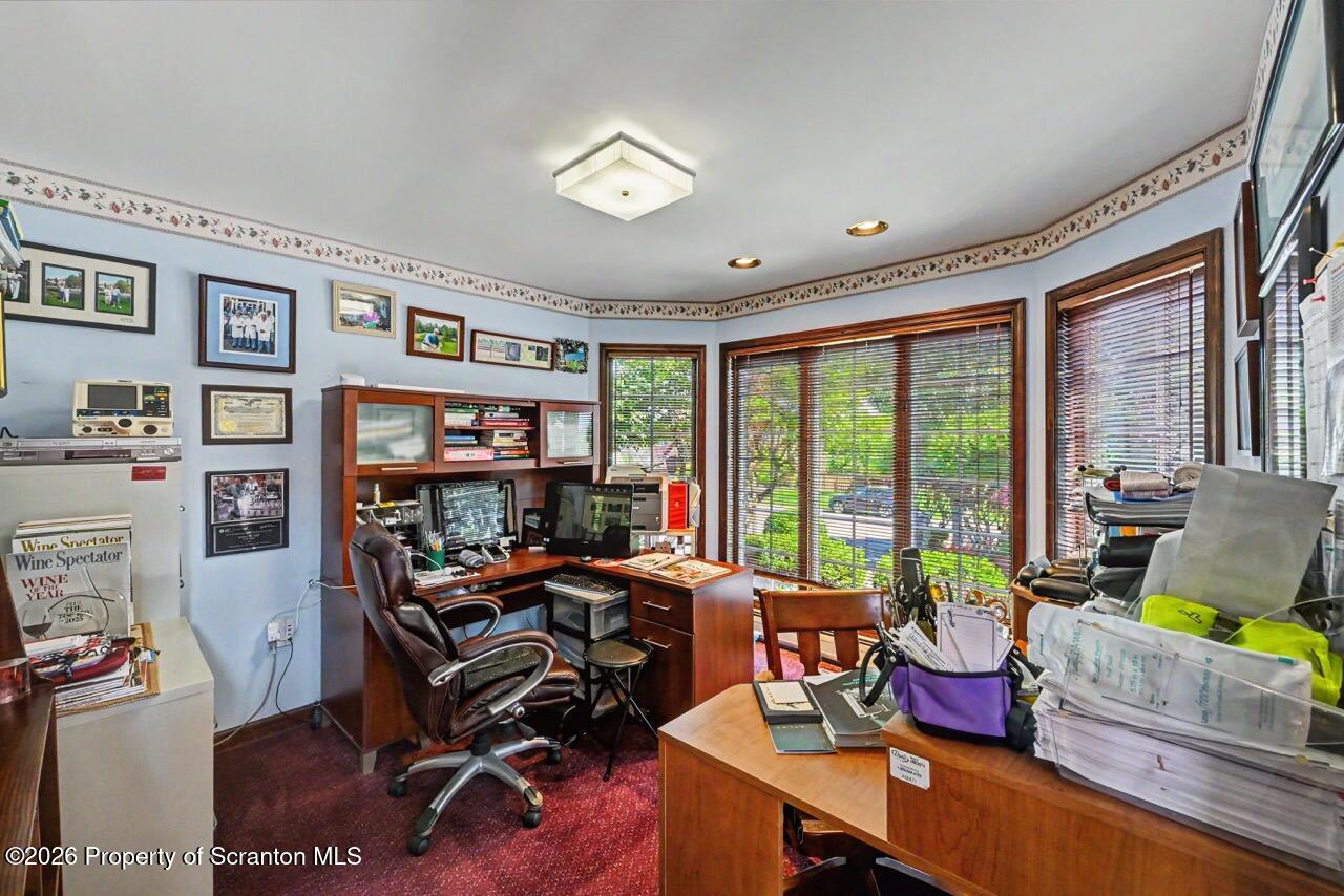 602 Hampton Road Clarks Summit, PA 18411 - Photo 33 of 73 Office