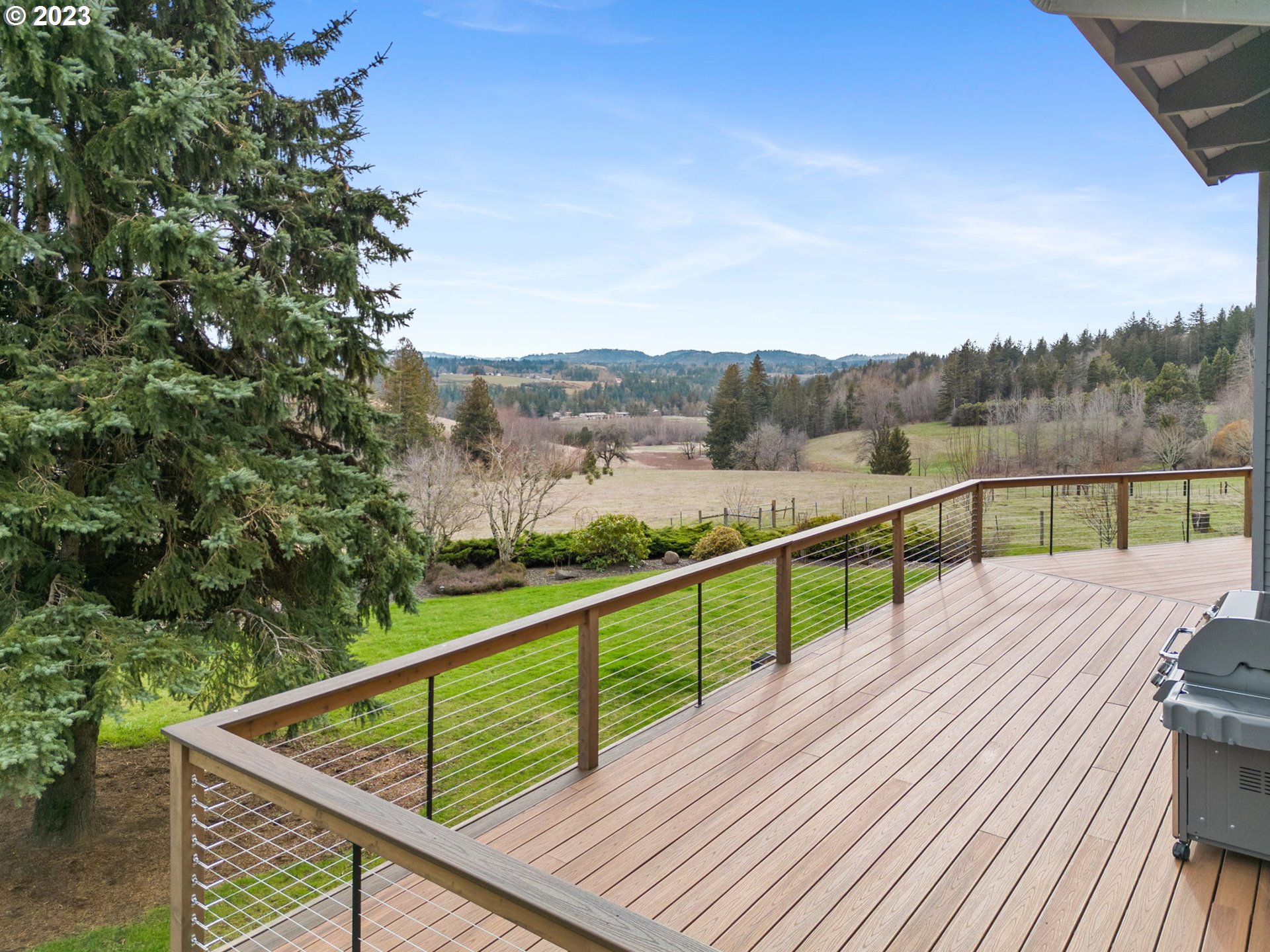 401 Northeast Lucas Road Troutdale, OR 97060 - Photo 2 of 46 Gallery Image 2