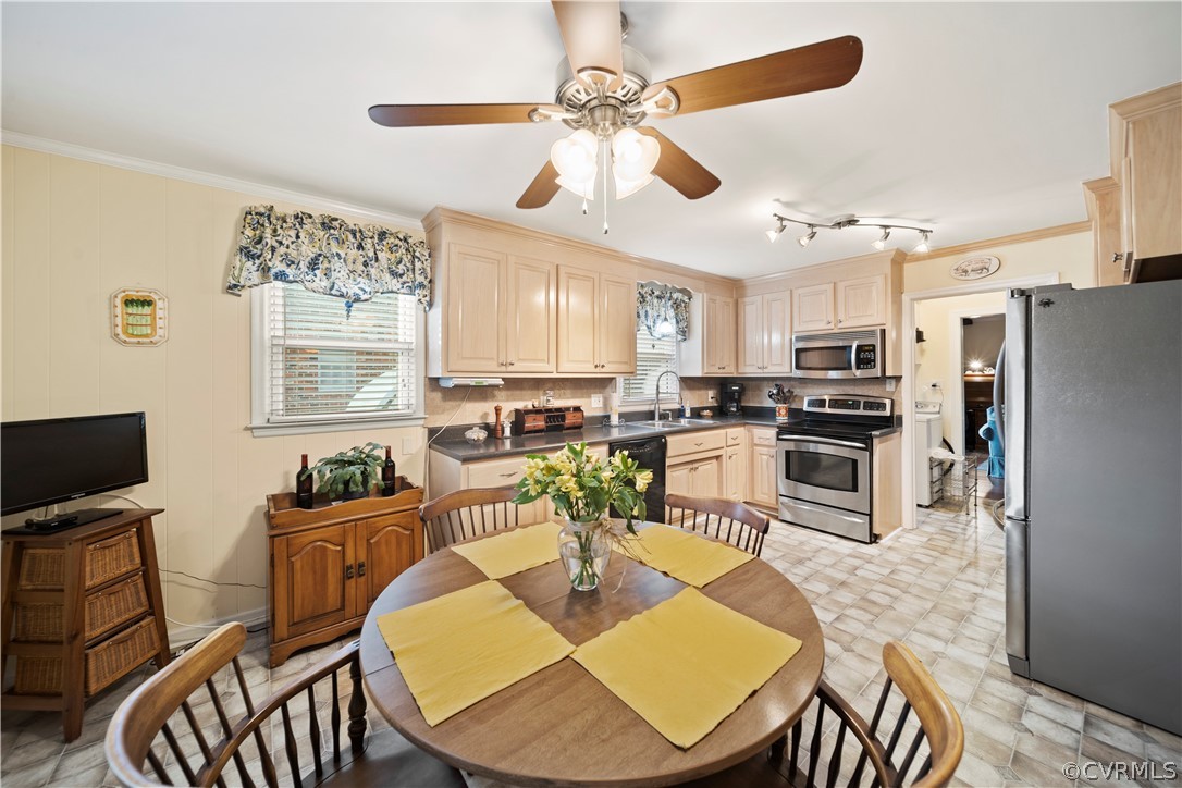 210 North Valley Road Colonial Heights, VA 23834 - Photo 8 of 19 Gallery Image 8