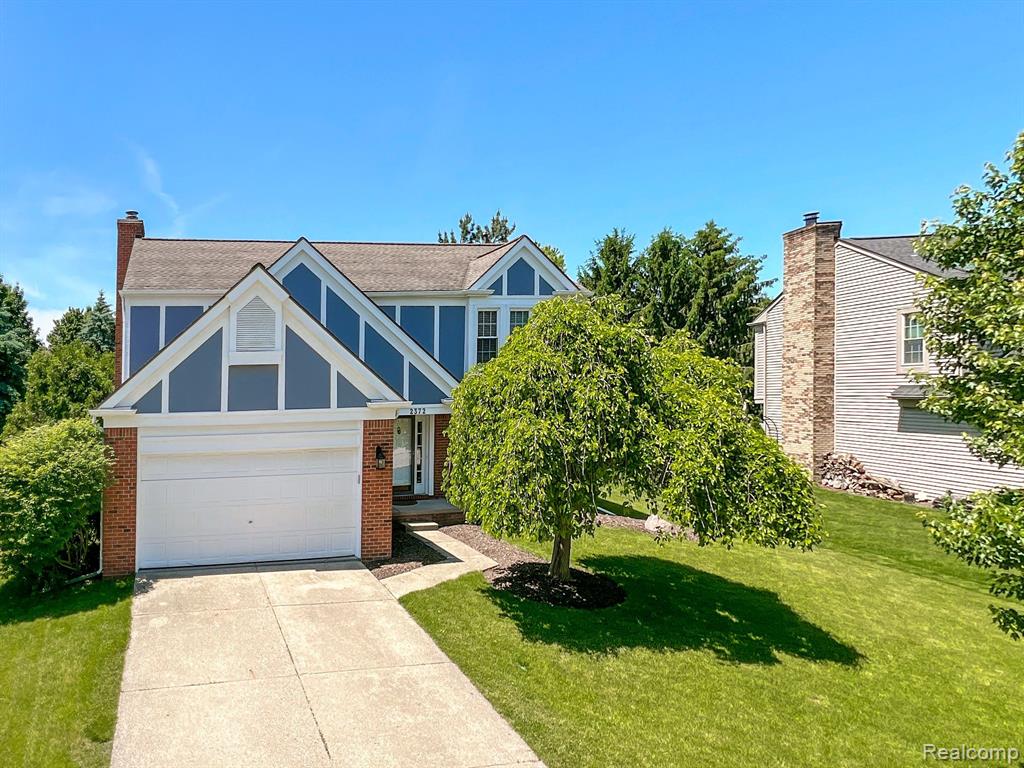 2372 Millbrook Court Rochester Hills, MI 48306 - Photo 2 of 34
