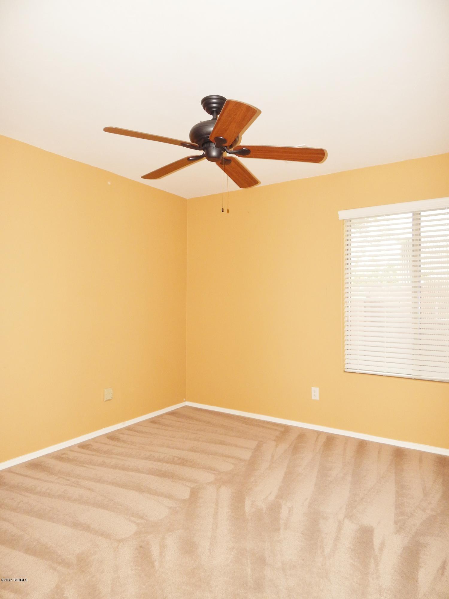17169 South Scarlet Cliff Place Vail, AZ 85641 - Photo 13 of 15