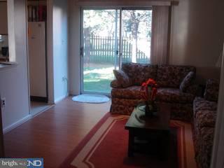 28 Geraldine Road East Windsor, NJ 08520 - Photo 4 of 5