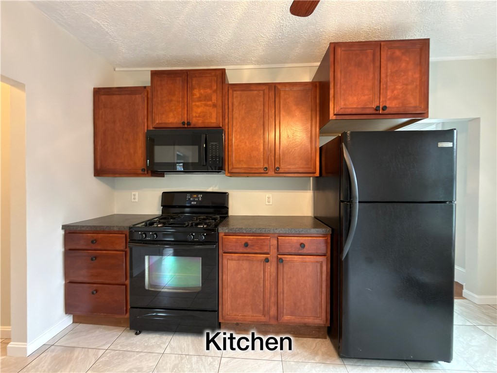 38 Rebekah Street Woonsocket, RI 02895 - Photo 3 of 25