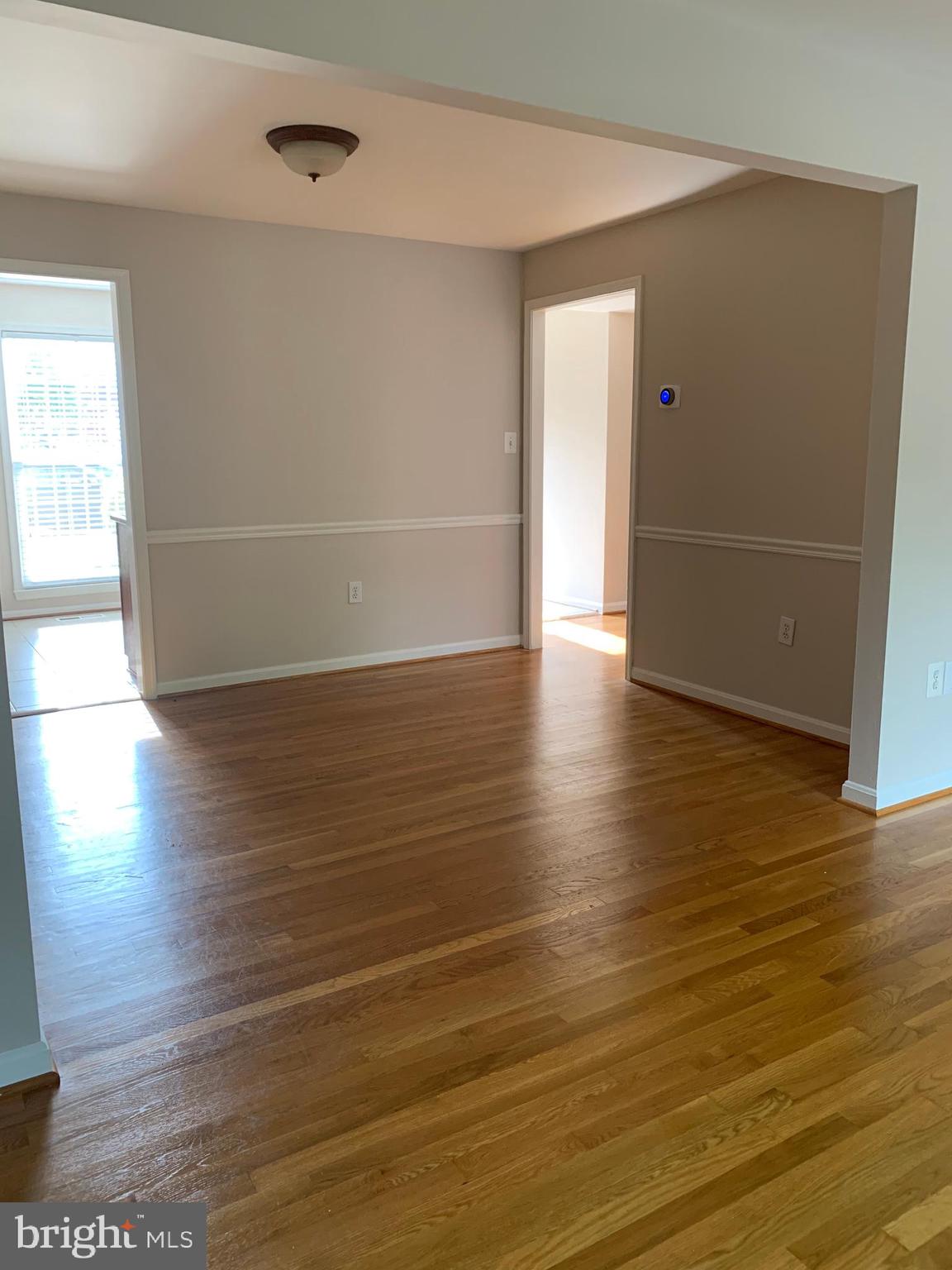 7069 Leestone Street Springfield, VA 22151 - Photo 13 of 40 Dining room