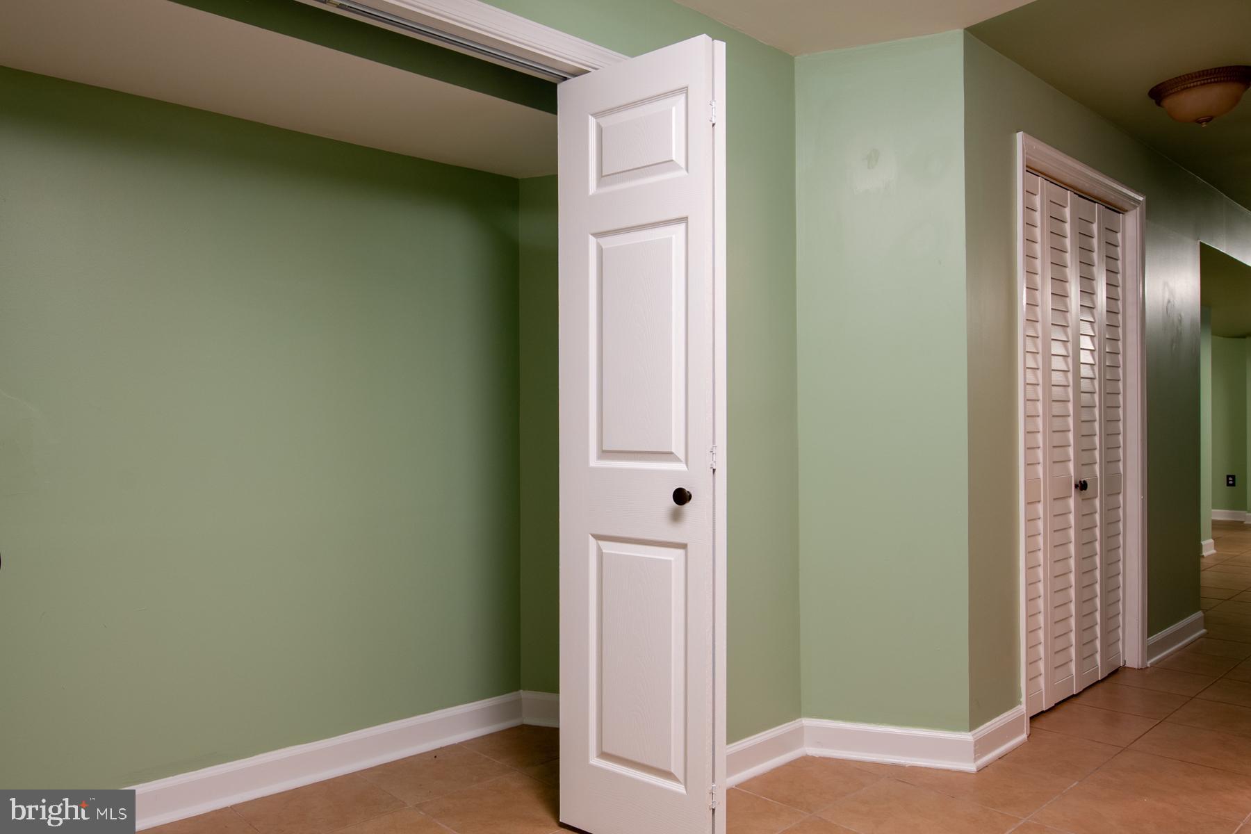 8026 Fordson Road Alexandria, VA 22306 - Photo 38 of 67 Gallery Image 38