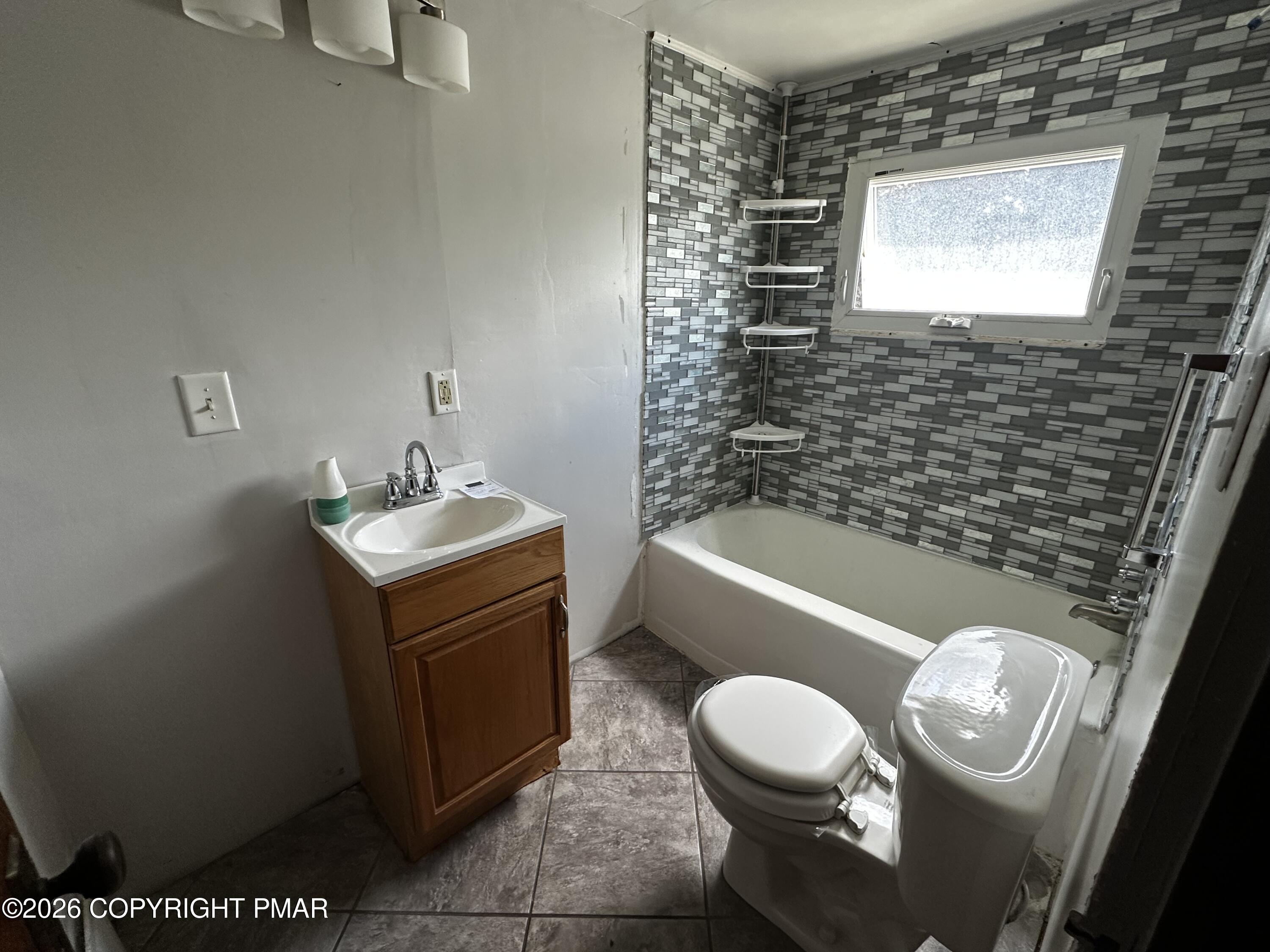 1200 Spring Garden Avenue Berwick, PA 18603 - Photo 26 of 32 IMG_0144