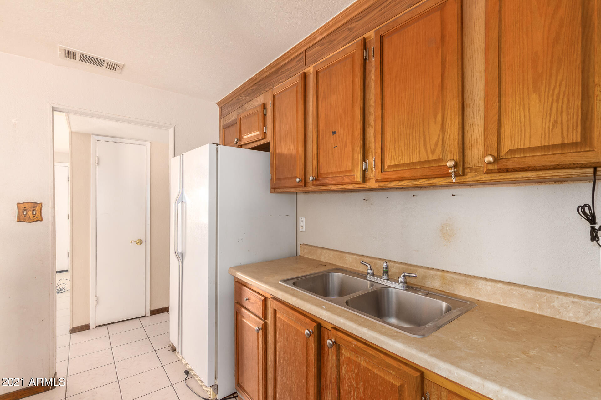 6538 West Granada Road Phoenix, AZ 85035 - Photo 8 of 28 0008-07 - Granada