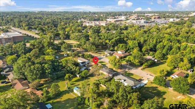 $244,900 | 834 South Tipton Avenue, Tyler, TX 75701