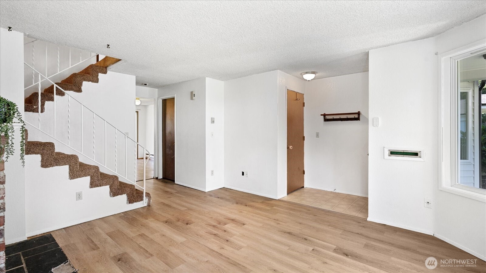 4518 Southwest 320th Street, Unit A Federal Way, WA 98023 - Photo 8 of 34