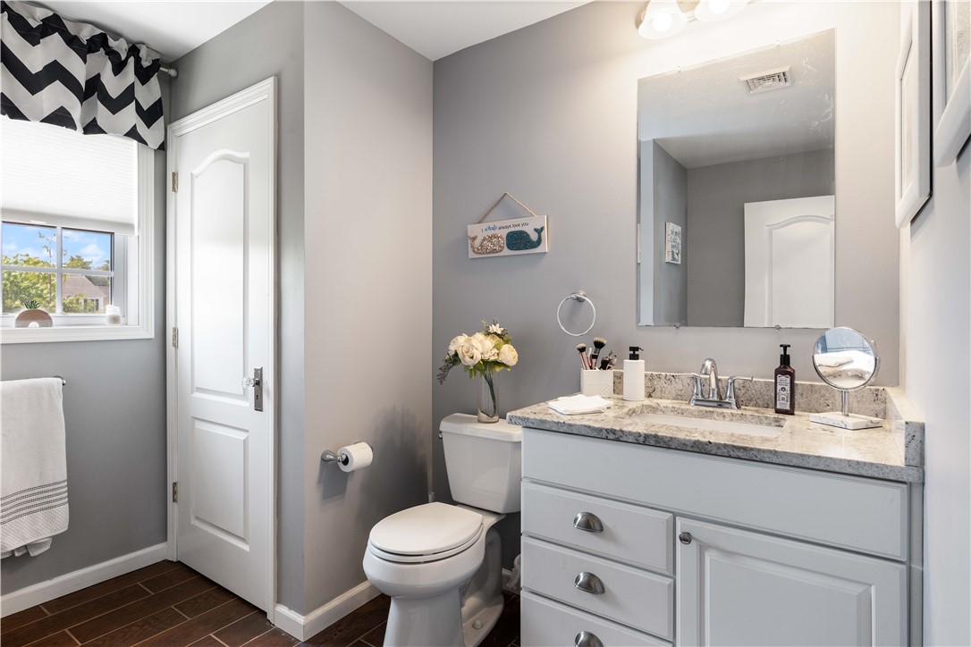 55 Sloop Drive Portsmouth, RI 02871 - Photo 22 of 30 2nd floor bathroom