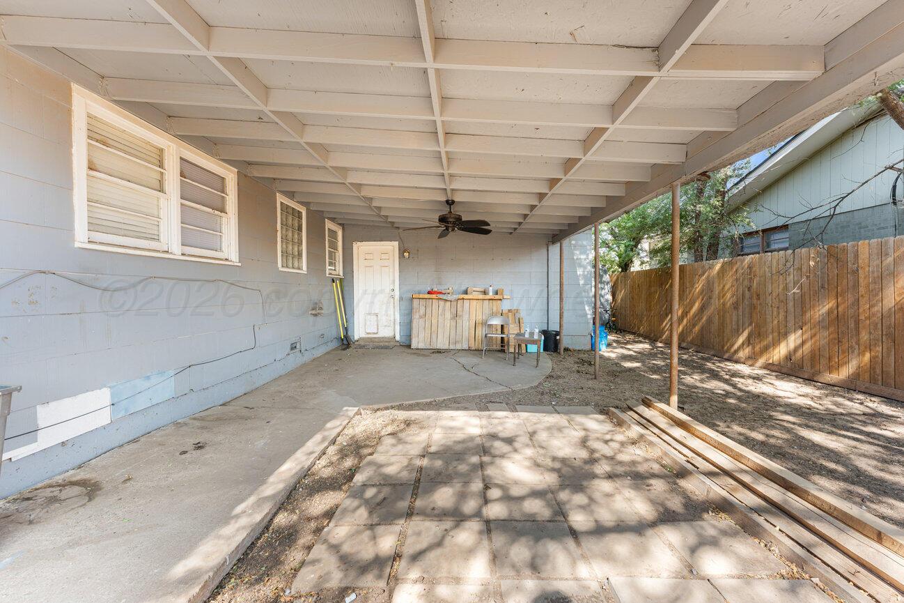 4707 South Austin Street Amarillo, TX 79110 - Photo 35 of 40 Back Patio