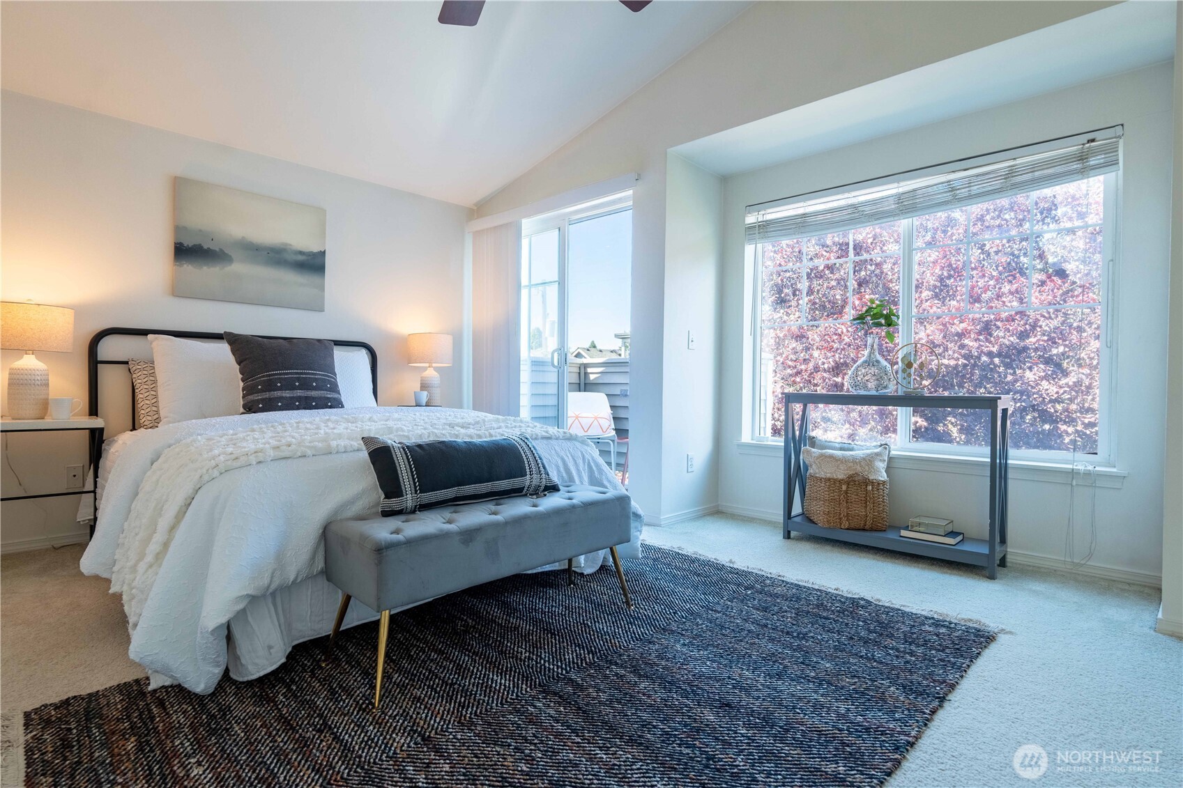 8520 Midvale Avenue North, Unit A Seattle, WA 98103 - Photo 10 of 32