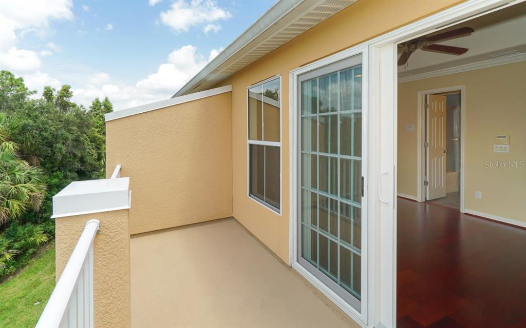 7339 Black Walnut Way Lakewood Ranch, FL 34202 - Photo 12 of 27 a view of outdoor space and deck