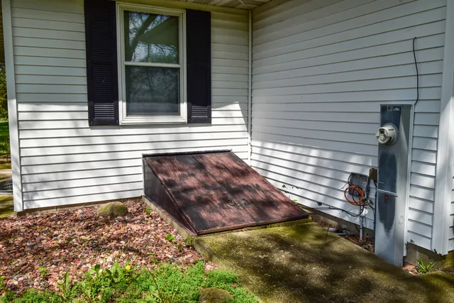 $1,650,000 | 8 Fraher Drive, Odell, IL 60460