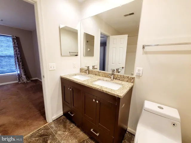 $3,275 | 6962 Banchory Court, Alexandria, VA 22315