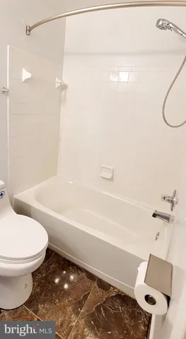 $3,200 | 6962 Banchory Court, Alexandria, VA 22315