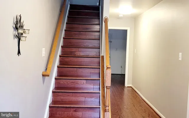 $3,200 | 6962 Banchory Court, Alexandria, VA 22315