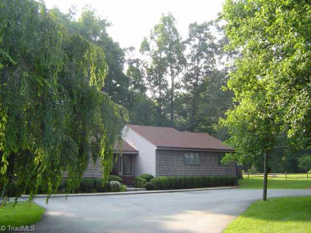 136 D Old Mill Road High Point, NC 27265 - Photo 1 of 9 Exterior Front.