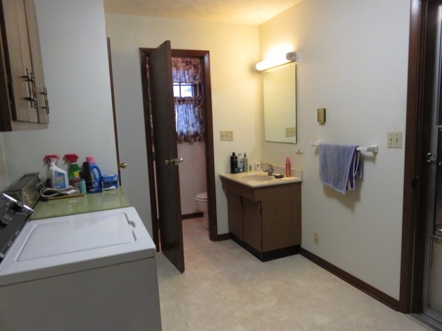 157 South Wilbur Wright Road New Castle, IN 47362 - Photo 21 of 35 Gallery Image 21