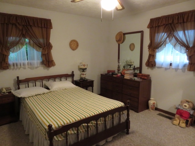 157 South Wilbur Wright Road New Castle, IN 47362 - Photo 7 of 35 Gallery Image 7