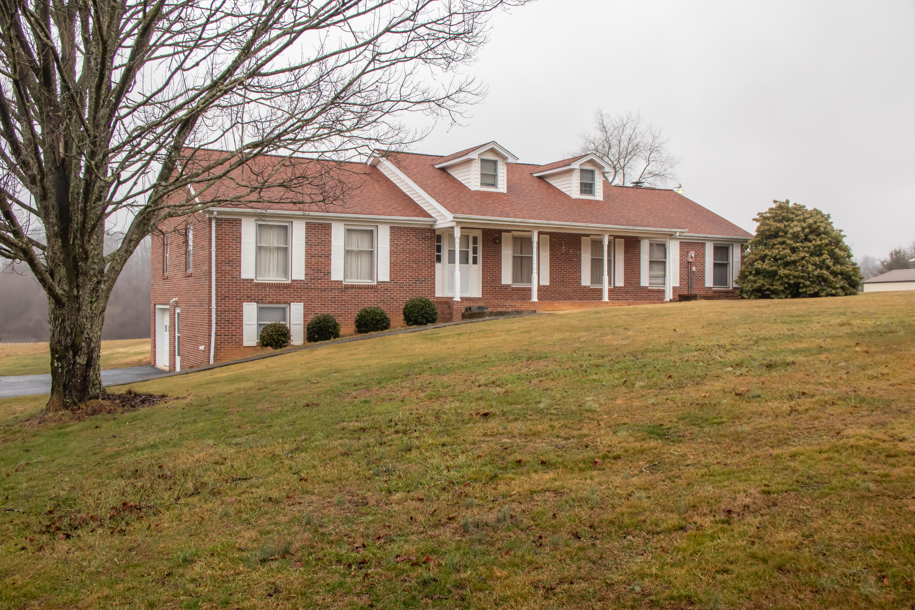18481 Cleveland Road Abingdon, VA 24211 - Photo 1 of 32 Welcome!