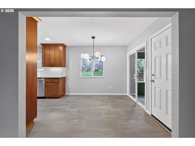 $625,000 | 7450 Southwest 101st Avenue, Beaverton, OR 97008