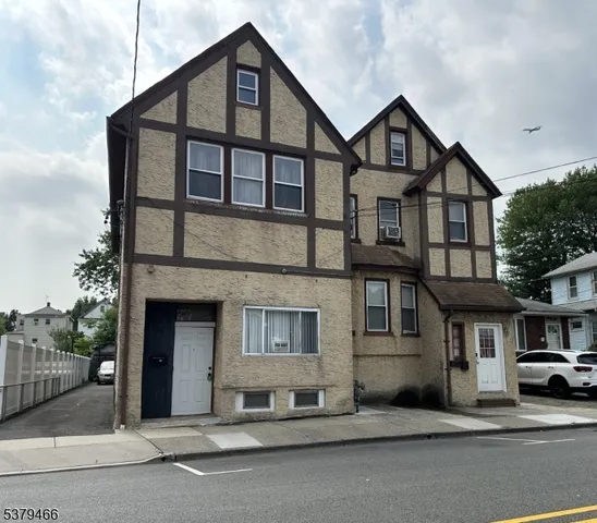 $2,100 | 54 Stuyvesant Avenue, Lyndhurst, NJ 07071