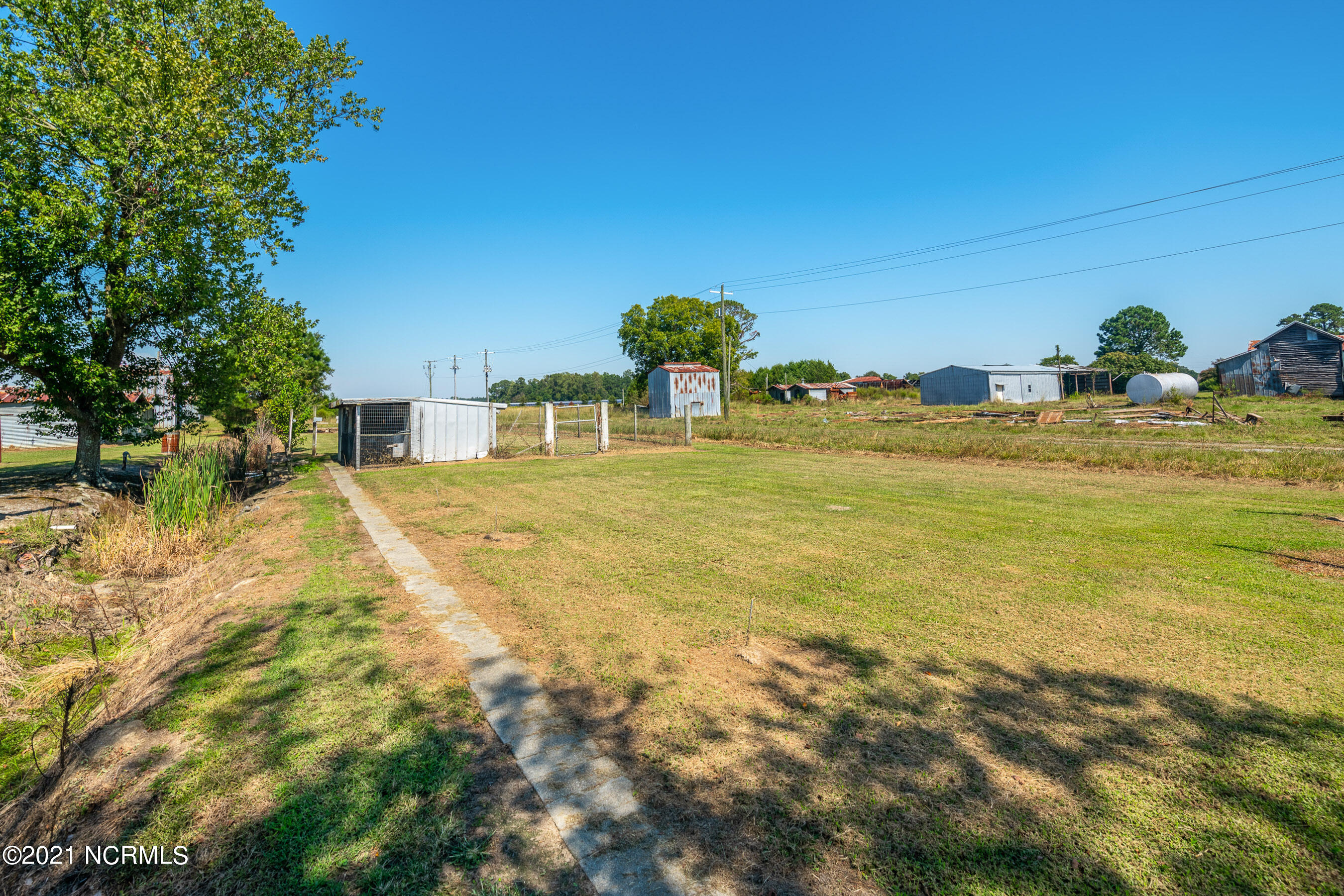 222 West Littlefield Road Ayden, NC 28513 - Photo 33 of 42 20210928a MLS 222 W Littlefield Rd Ayden