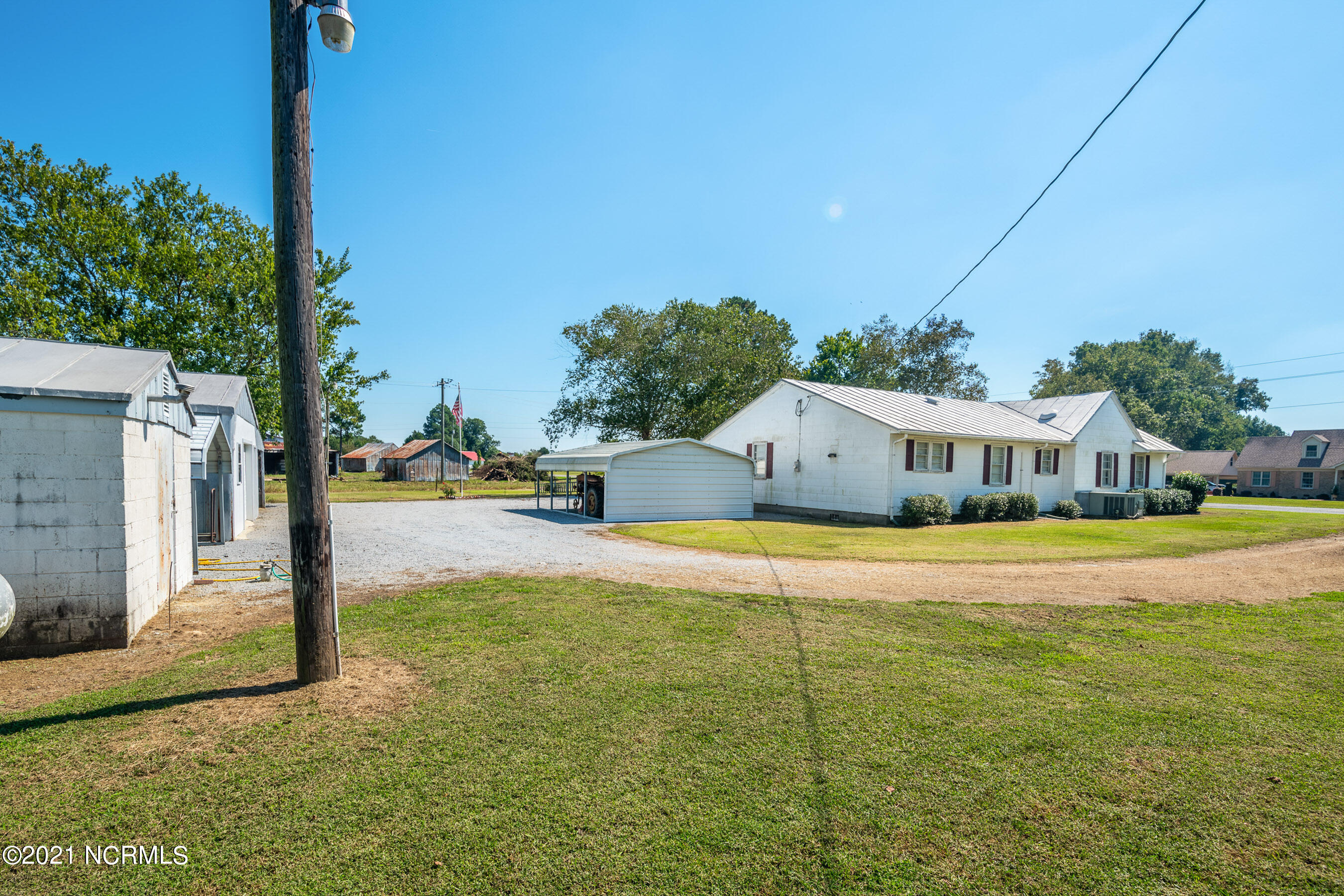 222 West Littlefield Road Ayden, NC 28513 - Photo 38 of 42 20210928a MLS 222 W Littlefield Rd Ayden