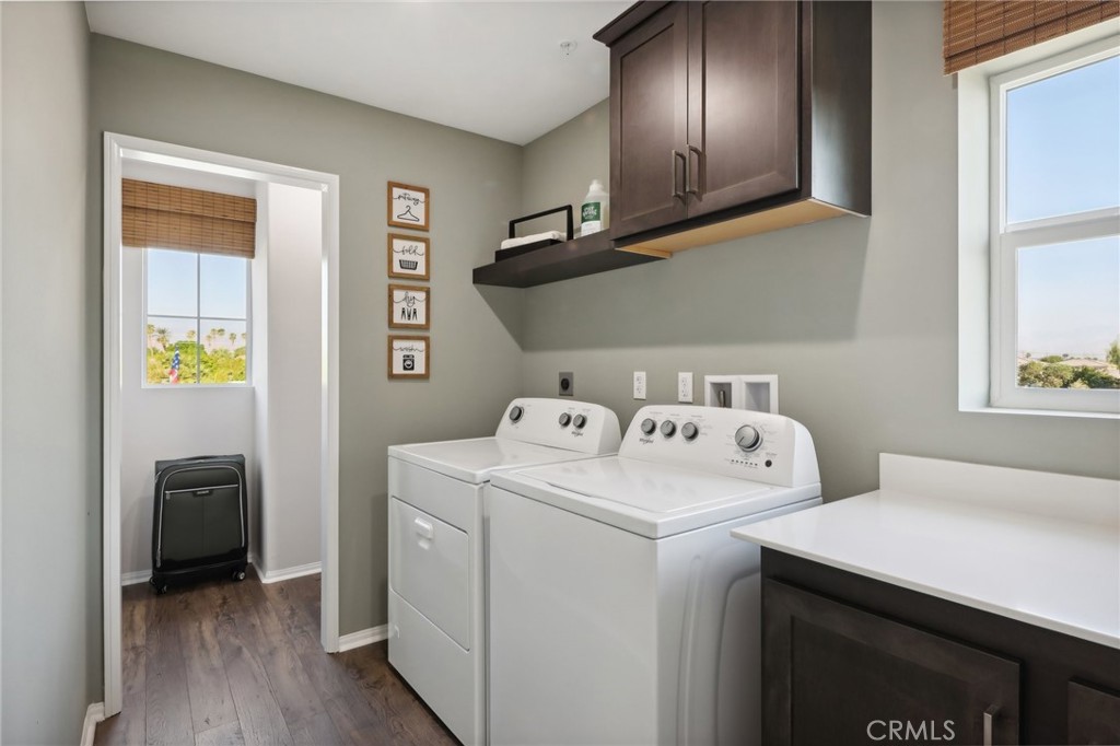 49459 Meadowlark Place Indio, CA 92201 - Photo 20 of 33 a utility room with dryer and washer