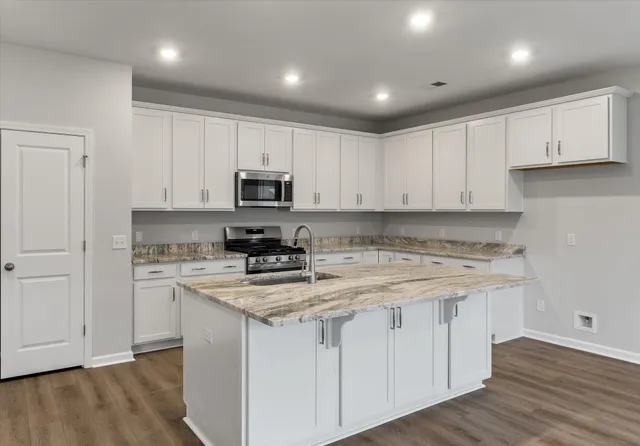 $378,990 | 112 Shingle Oak Drive, Moncks Corner, SC 29461