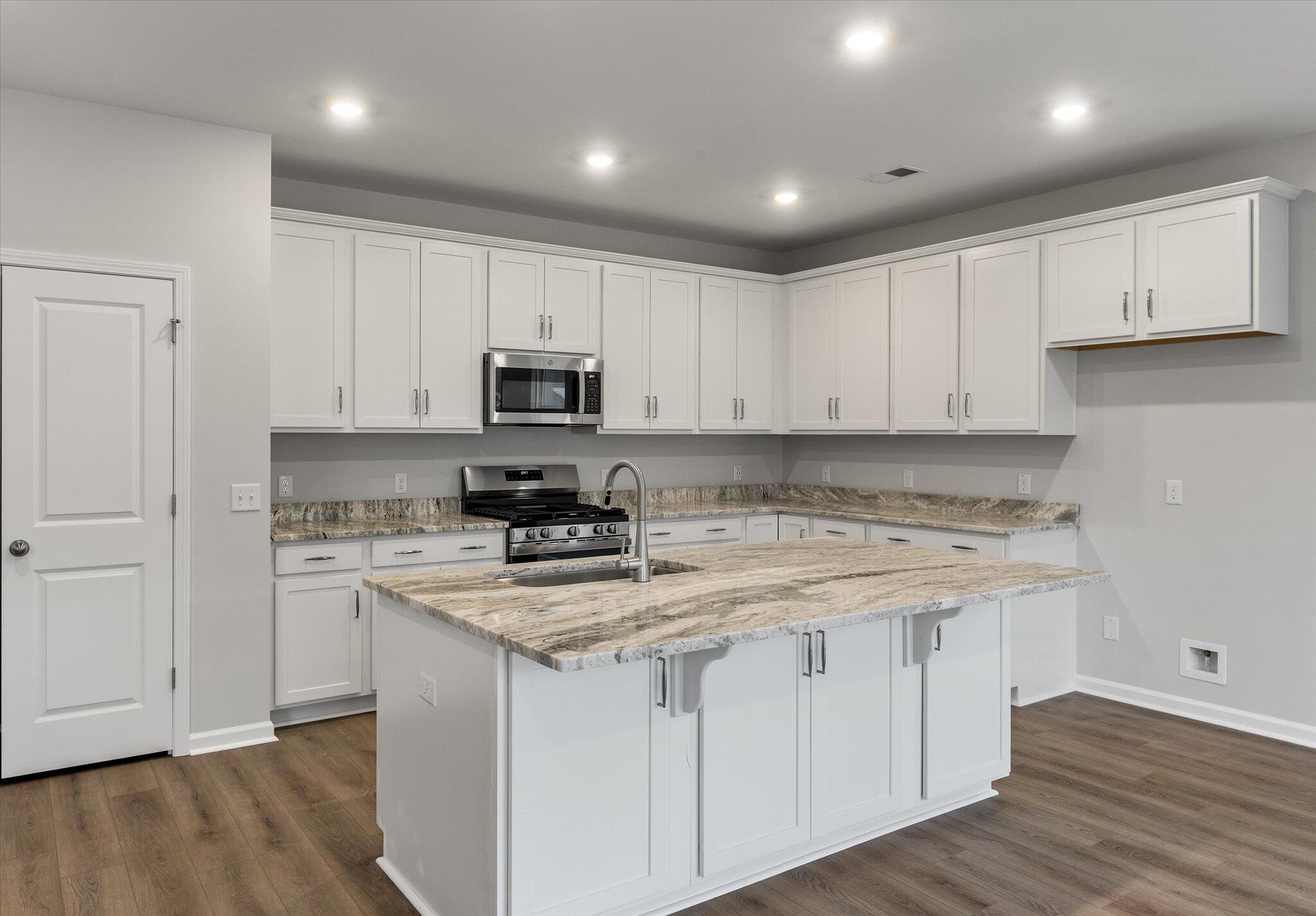 112 Shingle Oak Drive Moncks Corner, SC 29461 - Photo 13 of 44 12-lot 506-39