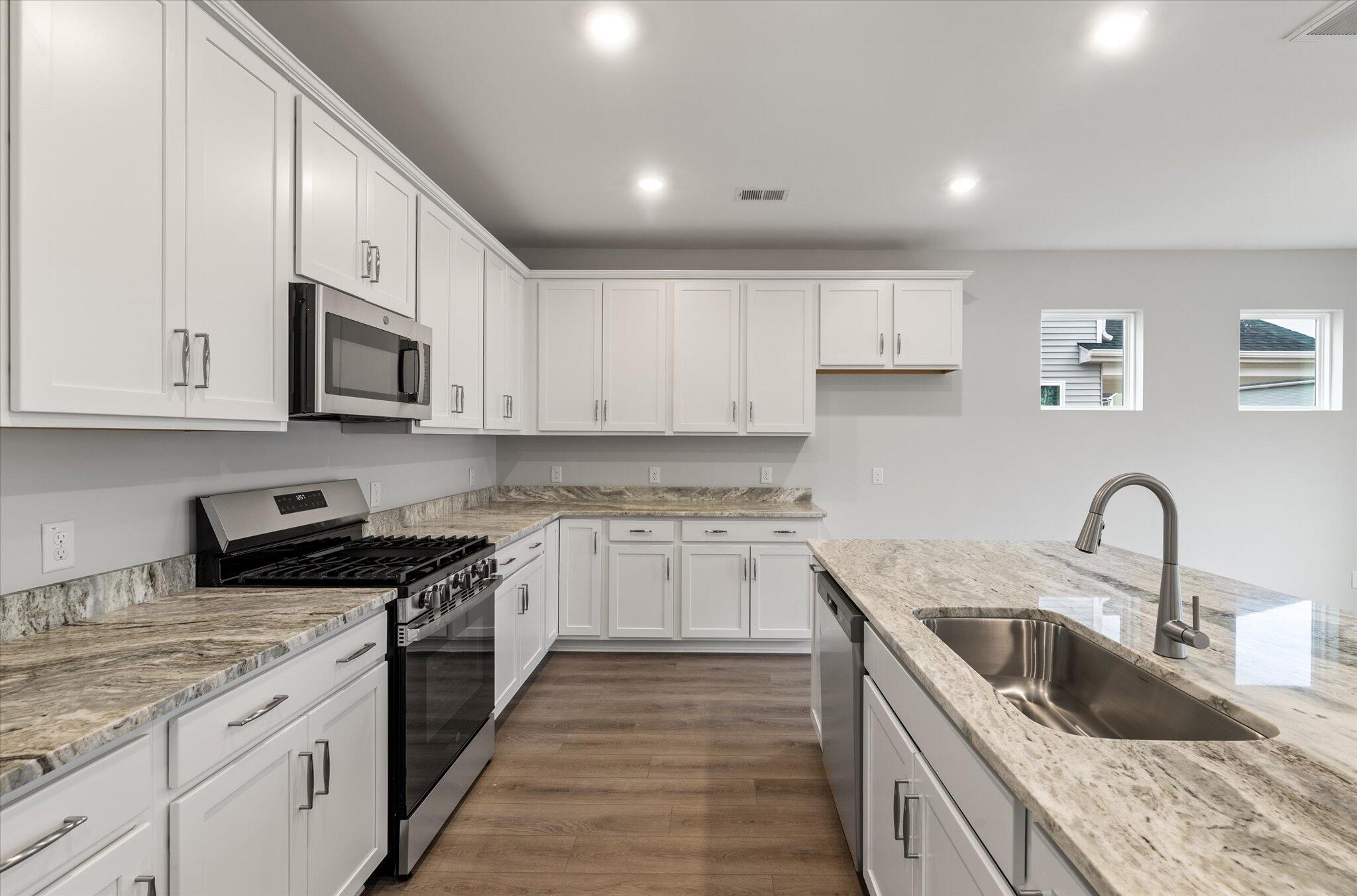 112 Shingle Oak Drive Moncks Corner, SC 29461 - Photo 15 of 44 14-lot 506-40