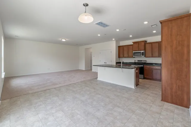 $388,990 | 112 Shingle Oak Drive, Moncks Corner, SC 29461