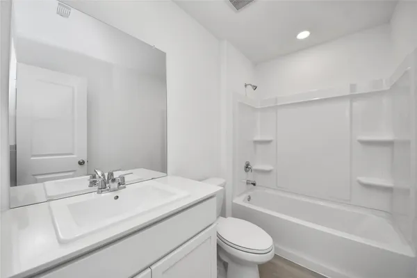 $1,975 | 7611 Barcelona Springs, Richmond, TX 77469