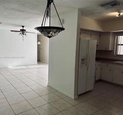 $3,500 | 836 Pennsylvania Avenue, Fort Lauderdale, FL 33312