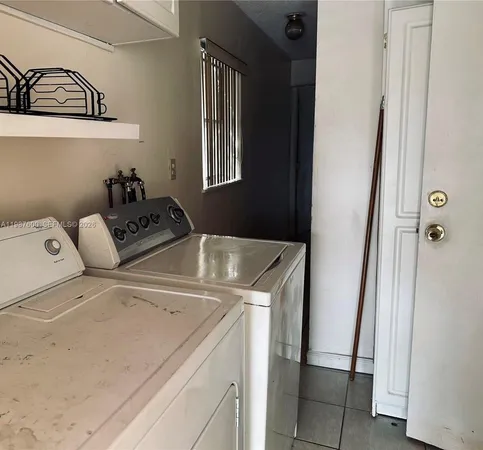 $3,500 | 836 Pennsylvania Avenue, Fort Lauderdale, FL 33312