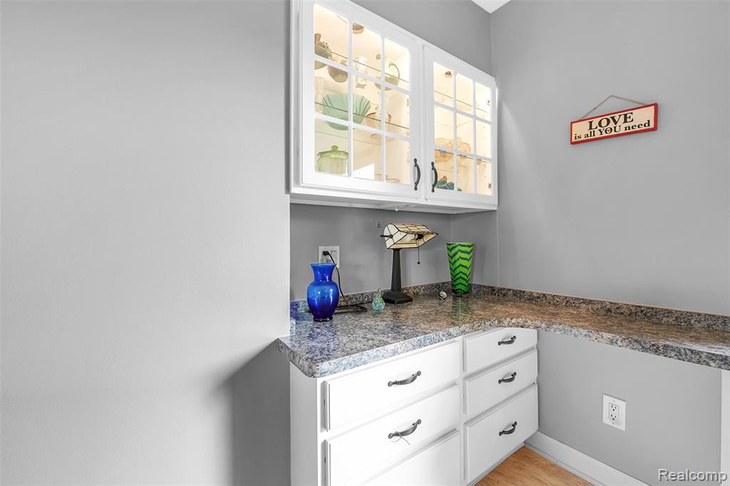 47848 Card Road Macomb, MI 48044 - Photo 11 of 25 Gallery Image 11