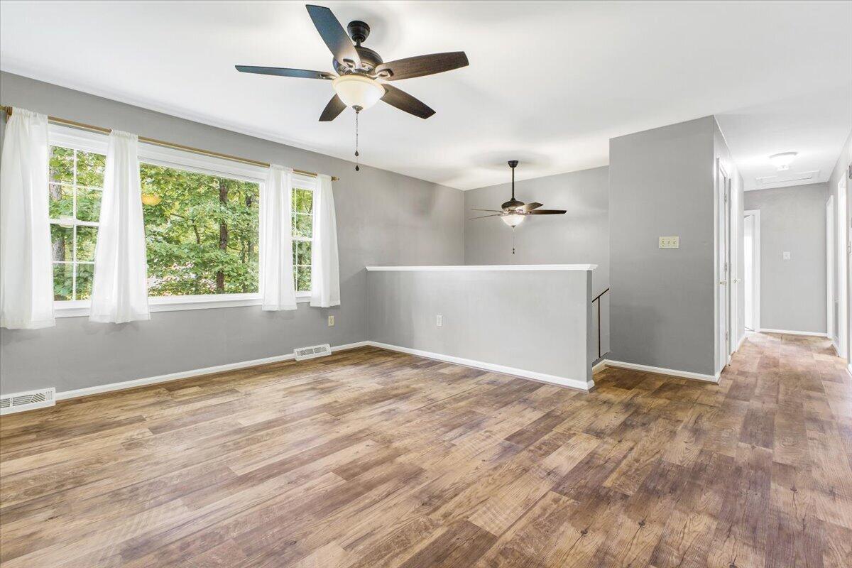 165 Beachmont Drive Blue Ridge, VA 24064 - Photo 6 of 39 09-165 Beachmont Dr-9