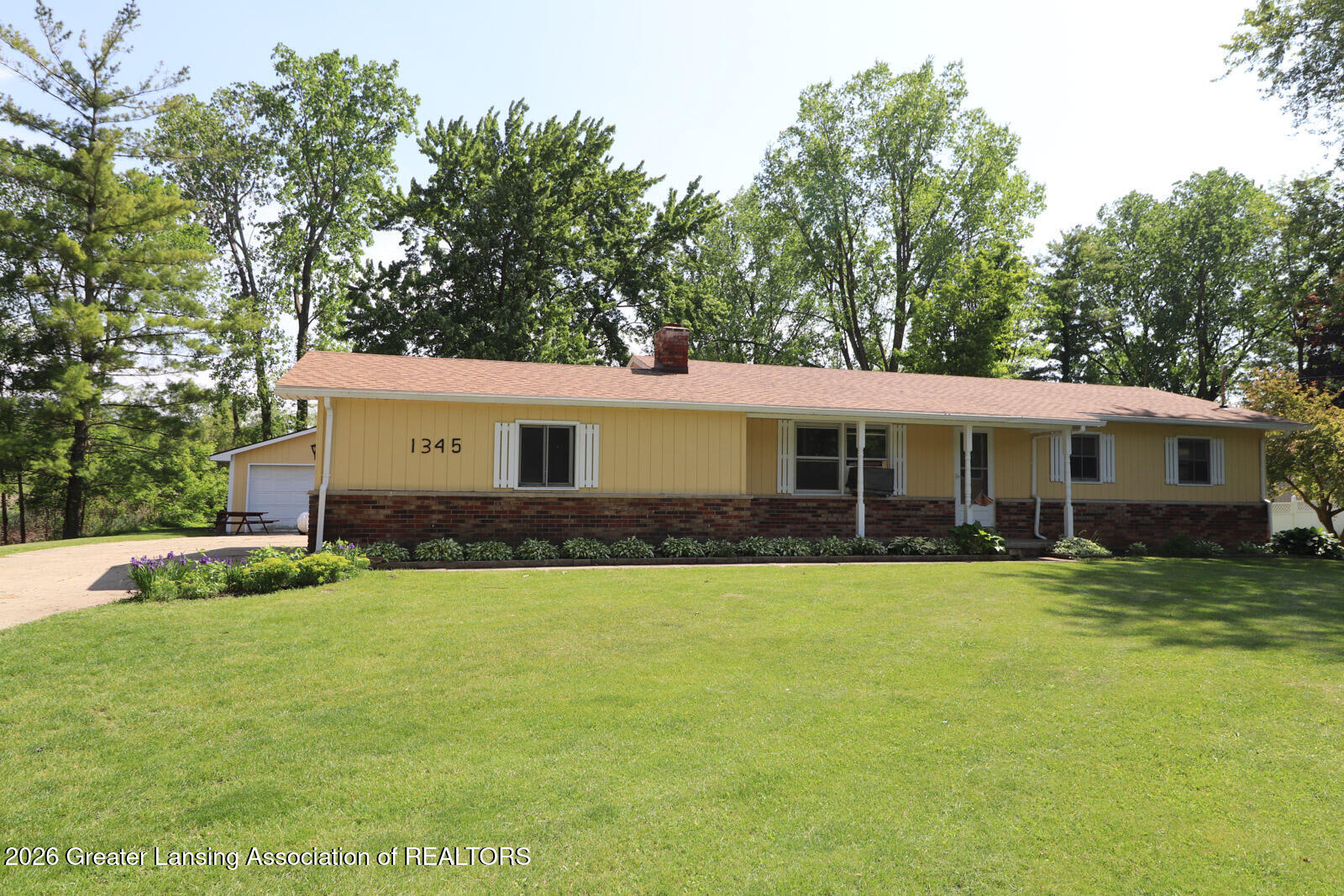1345 West Stoll Road Dewitt, MI 48820 - Photo 2 of 37 IMG_6905