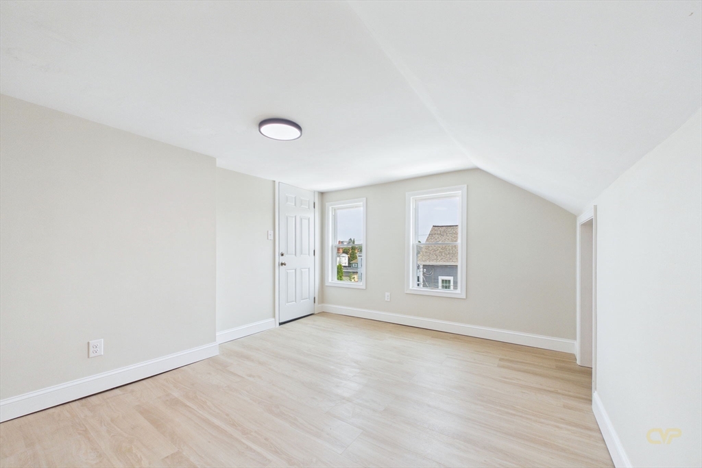 201 Wade Street Fall River, MA 02721 - Photo 25 of 38