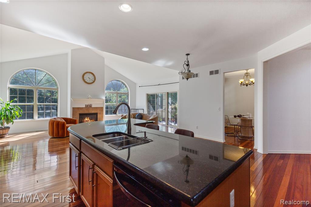 3706 Windingbrook Circle Rochester Hills, MI 48309 - Photo 12 of 42