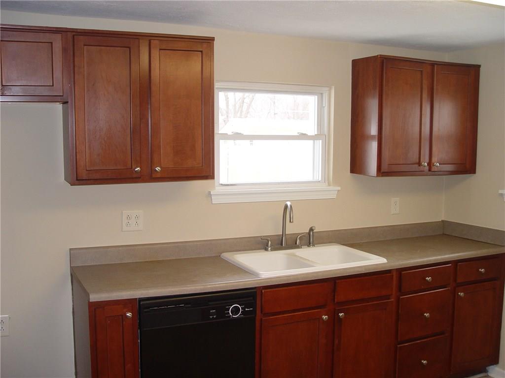 3106 Fisher Road Indianapolis, IN 46239 - Photo 8 of 15 Gallery Image 8