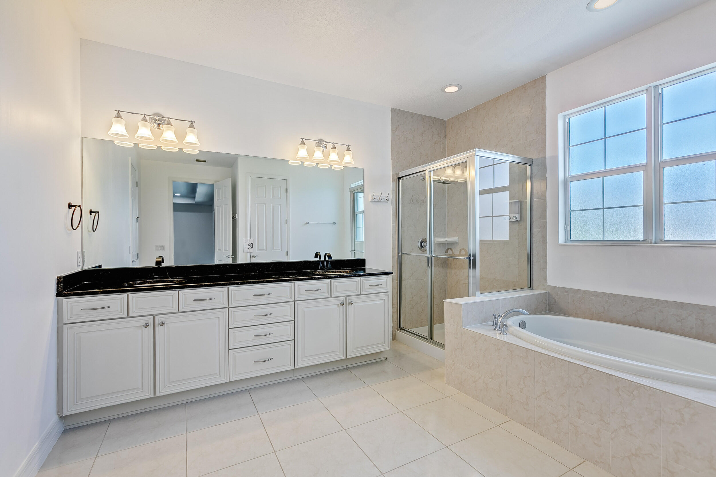 1139 Turnbridge Drive Jupiter, FL 33458 - Photo 34 of 60 Primary Bath